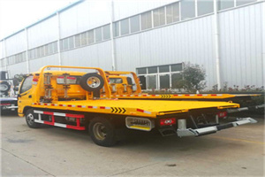 海曙区附近拖车救援搭电